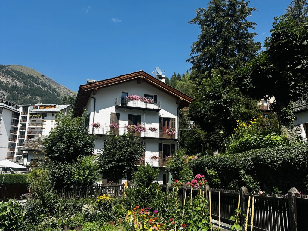 coming into Courmayeur Italy on the TMB trail